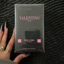 Valentino Born In Roma Intense 100ml