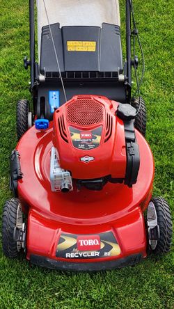 Toro 22" Recycler Self-Propelled Lawnmower
