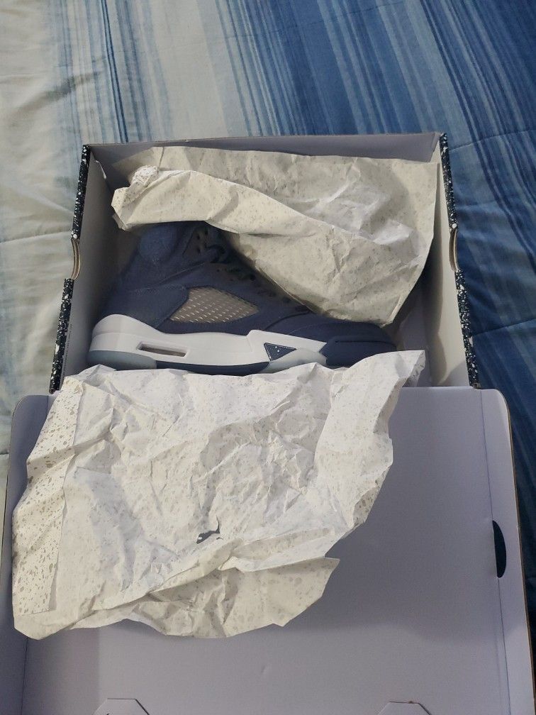 Air Jordan 5 Midnight Navy Blue