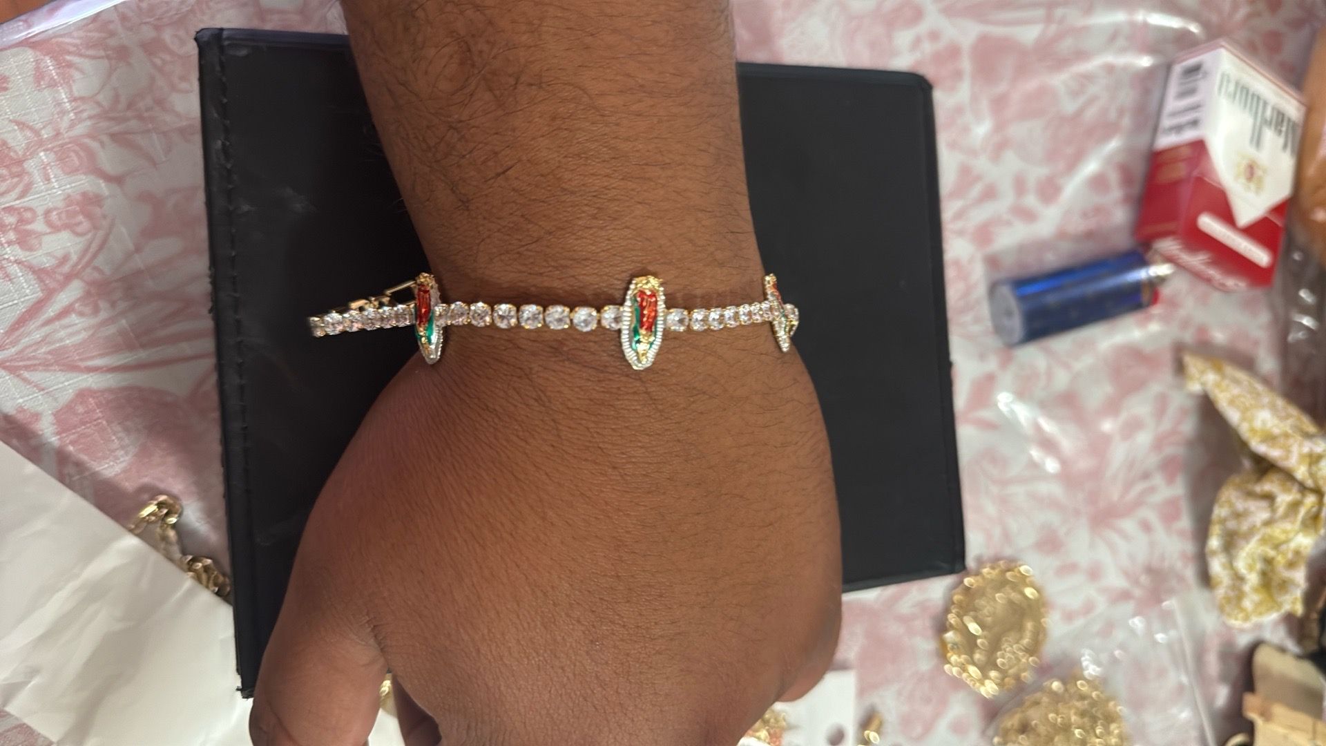 Gold Virgen Bracelet