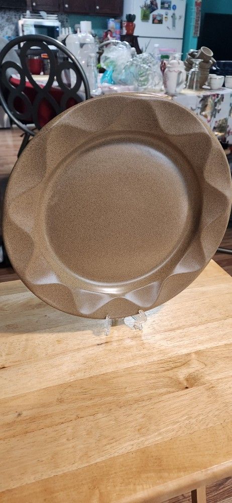 Plates π½ Sets