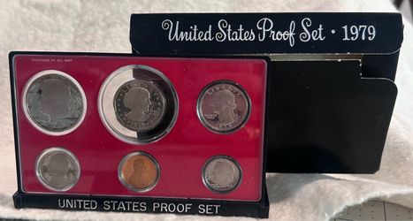 US PROOF coin sets, multiple years, see details in the attached picture.