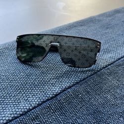 LV WAIMEA SUNGLASSES