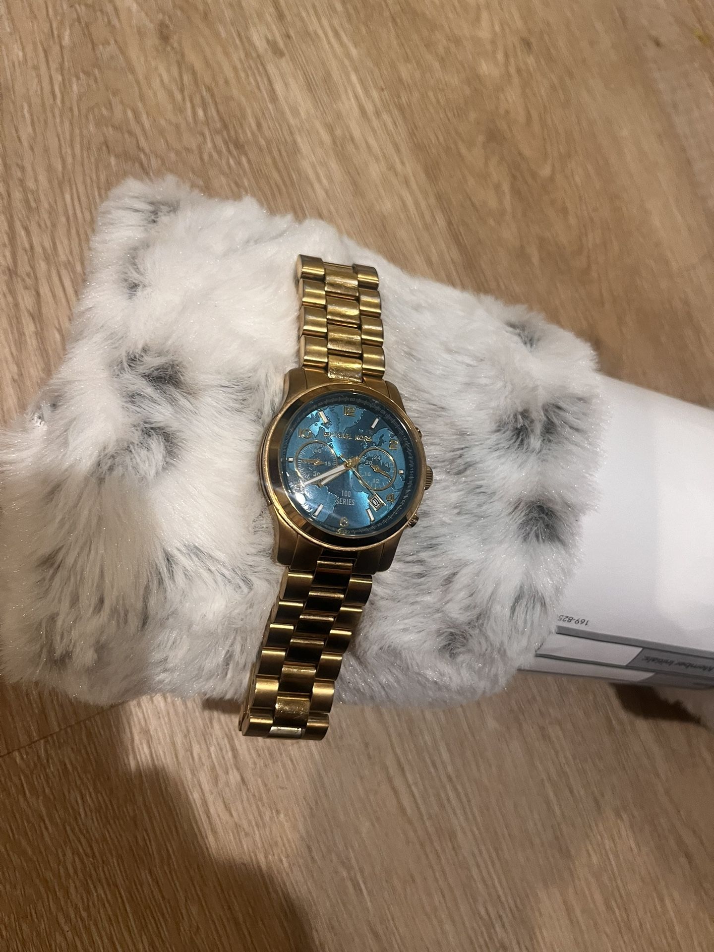 Michael Kors watch hunger stop gold tone watch $_57.JPG?set_id=880000500F main image 2