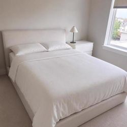 Beautiful Living spaces linen Bed (Queen)