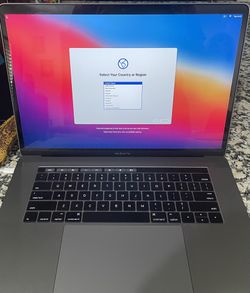 2016 Macbook Pro with Touch Bar & Radeon Pro 450 Graphics 2GB