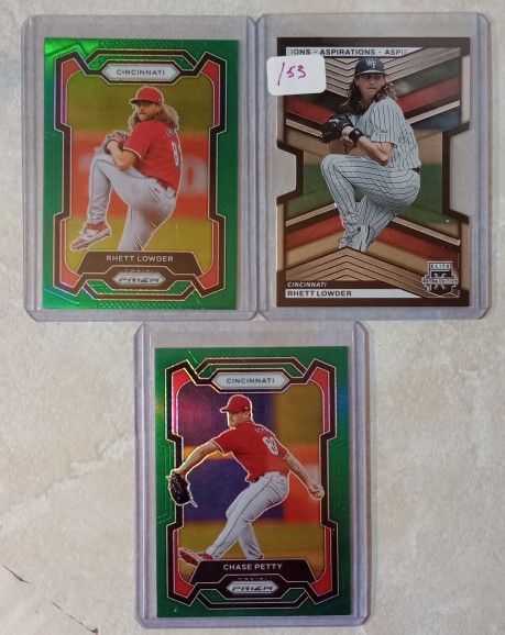 3ct Reds Pitcher Set