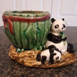 VINTAGE PANDA PORCELAIN PLANTER