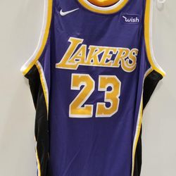 Men's size 50" Fits like large LA Lakers LeBron James jersey