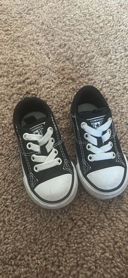 Toddler sneakers