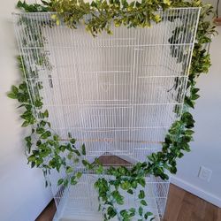 XL Bird Cage With Accessories 