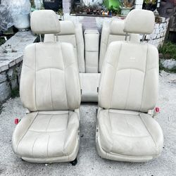 G37 front and rear seats 