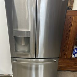 GE PROFILE REFRIGERATOR 