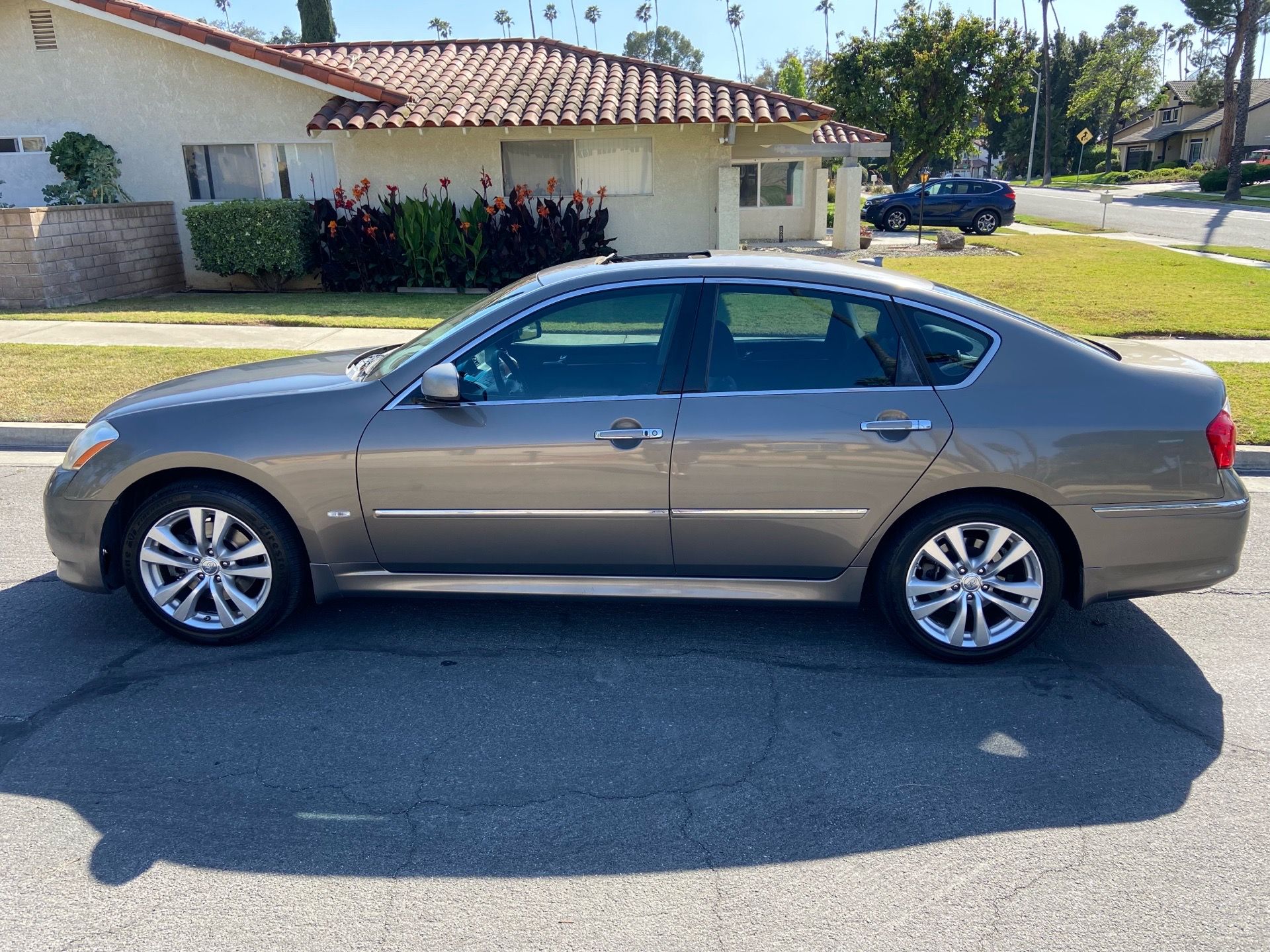 2009 Infiniti M35