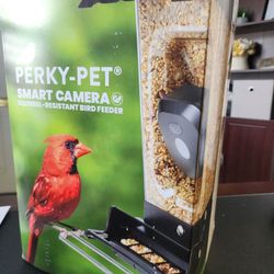 Bird Feeder With Camera