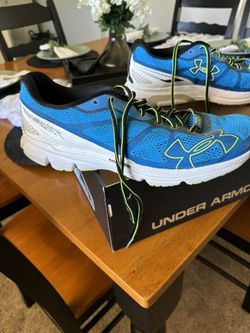 Men’s Tennis Shoes