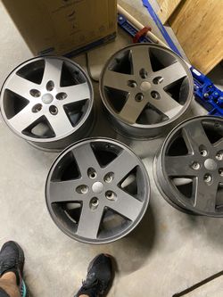 5 Jeep rims OEM. OBO