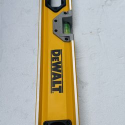 DEWALT 24 in. Magnetic Heavy Duty Box Beam Level
