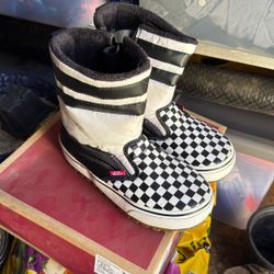 Vans Snow Boots - Size 6
