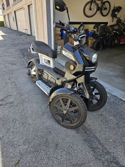 Doohan iTank Electric Scooter 