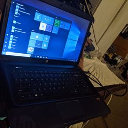 HP laptop windows 10 web camera WiFi CD DVD RW battery is weak but a charger is included