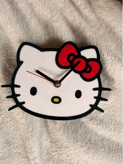 Hello Kitty Clock