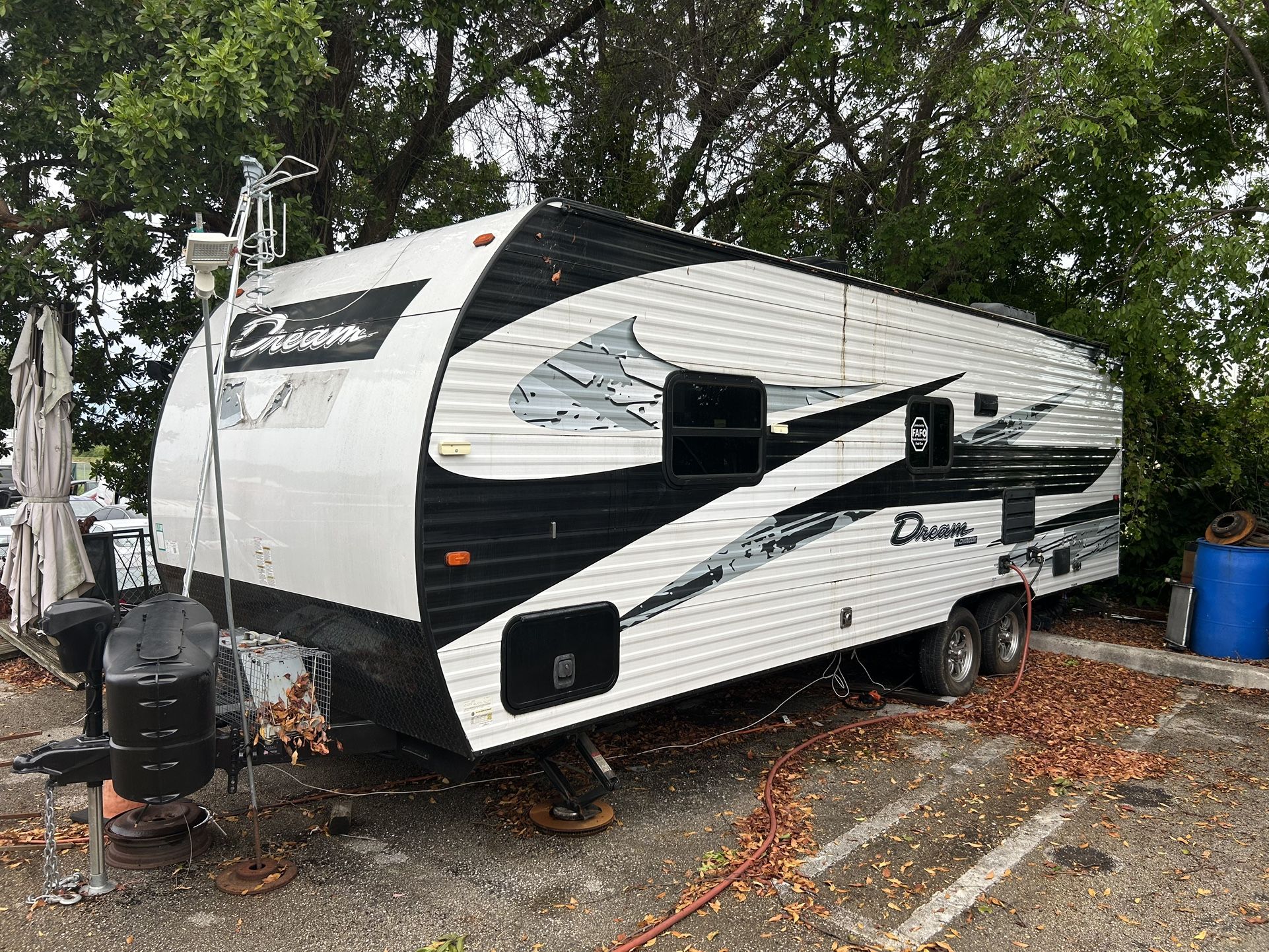 2022 26 Ft Camper $12,000