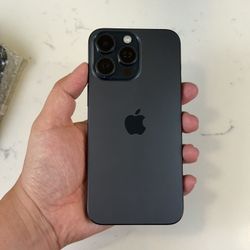 iPhone 15 Pro Max 256Gb Unlocked