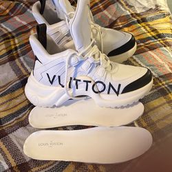 Luis Vuitton Sizes 7 1/2