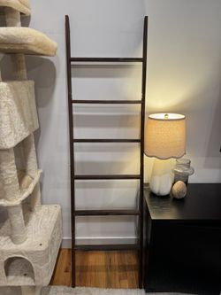 Wooden Blanket Ladder