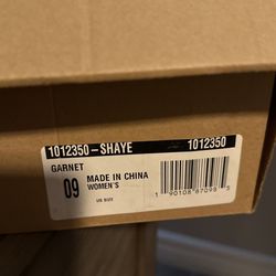 Gently Used Ugg Rain Boots Tall Size 9