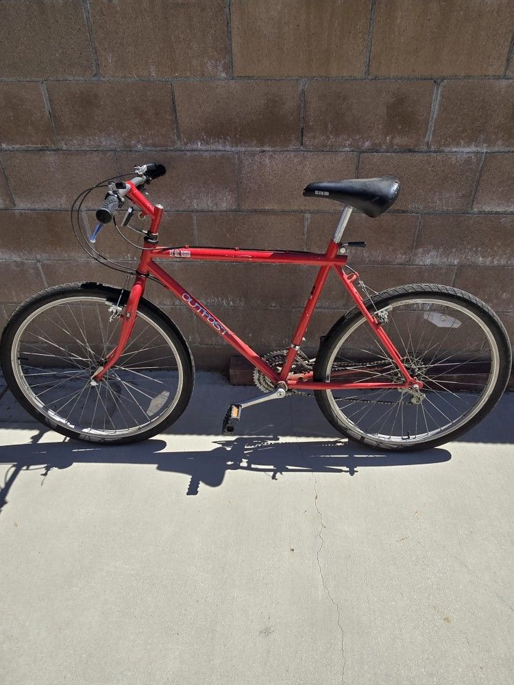 GT Outpost Trail Mt Bike