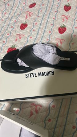 Steve Madden Women's Illia Sandals
