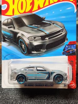 Hot Wheels '20 Dodge Charger Hellcat
