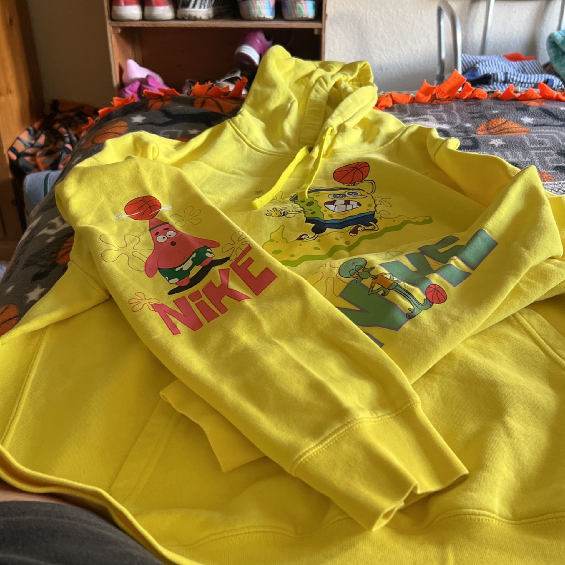 Spongebob, Nike Pullover Hoodie