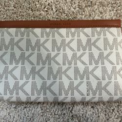 Michael Kors Belt Bag 