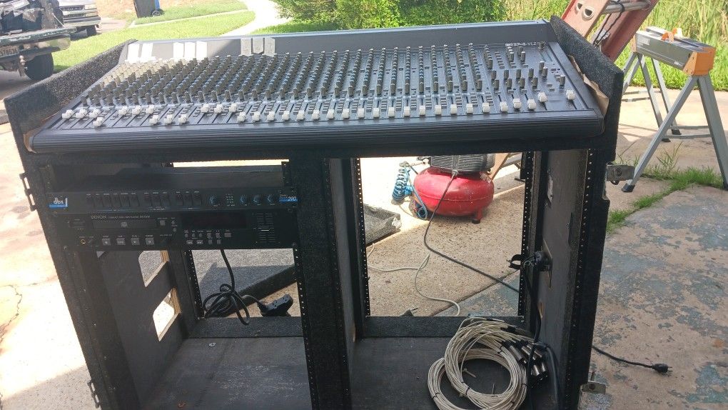 Makie Sr 324 VLZPRO , CD player With Reverb