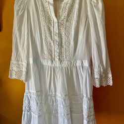 Women’s Mini Lace Dress