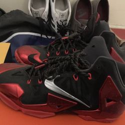 Lebron James elites 10.5