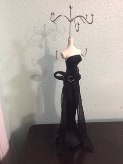 Jewelry hanger display