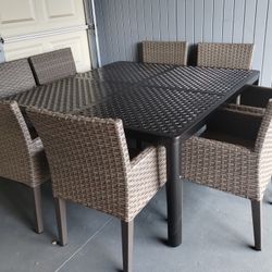 Outdoor patio furniture 9 piece dining set table with 8 chairs