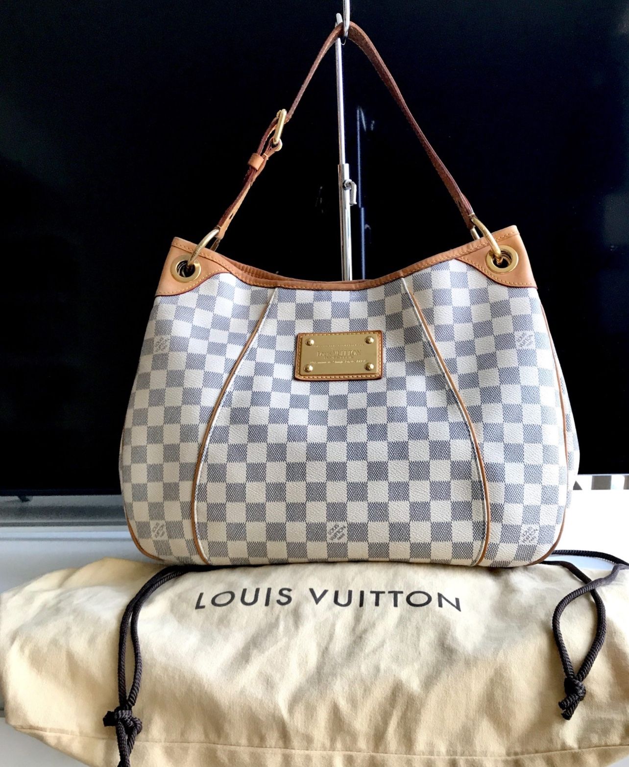 Louis Vuitton Galliera PM