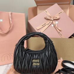 Hobo handbag