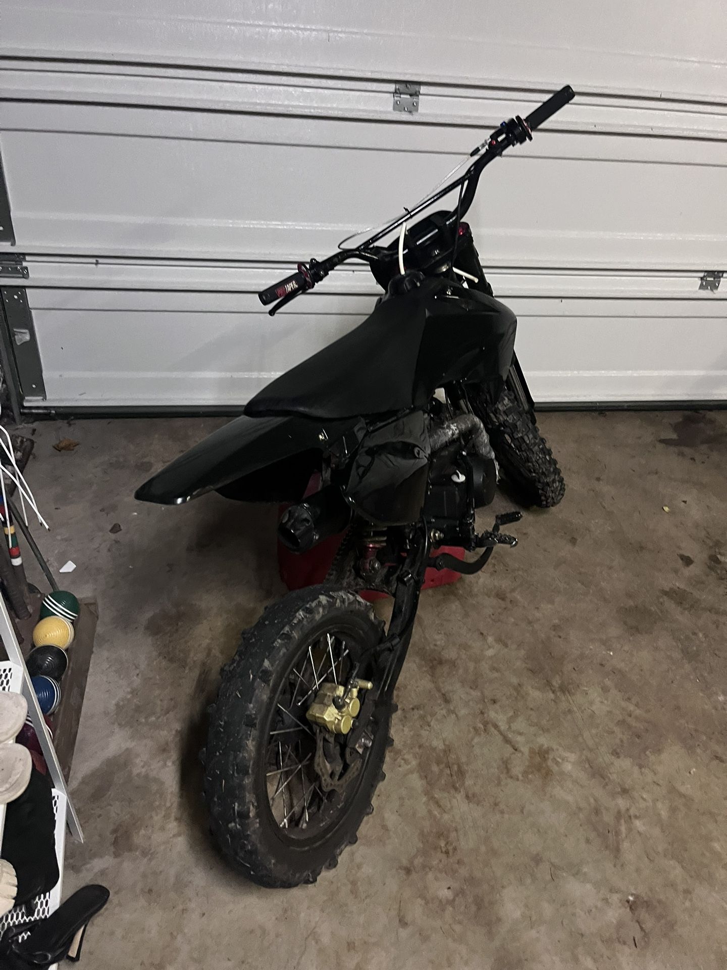 Trail man JHL sx150 dirt bike, 140 cc. racing dirt bike 5 speed/gears