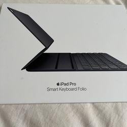 iPad Pro Smart Keyboard Folio-