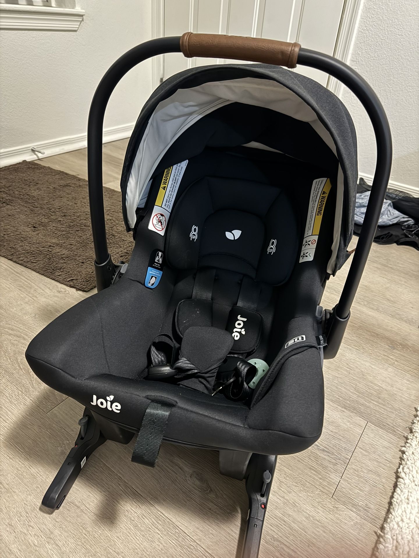 Joie Car Seat: Mint Latch