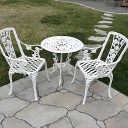 1950’s Cast Iron Bistro Set Adorned With Roses