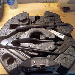 Ford Spare Tire Kit