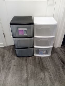 Plastic drawers