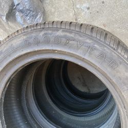 Good Yr Tiers.    Good Thread.     All 4.    195/55r15